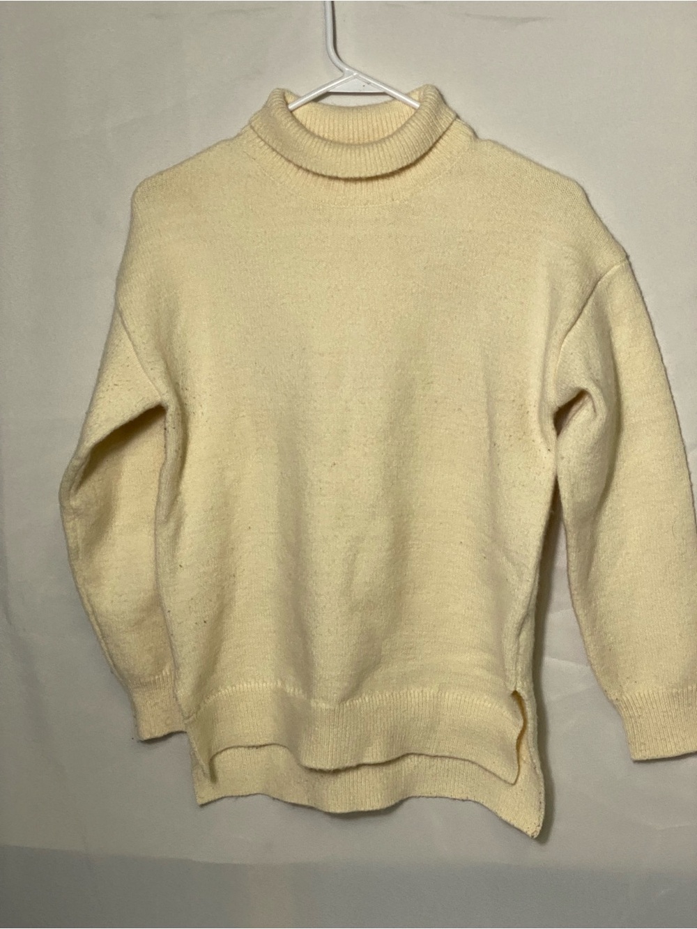 Classic Cream Turtleneck Sweater - Woman’s